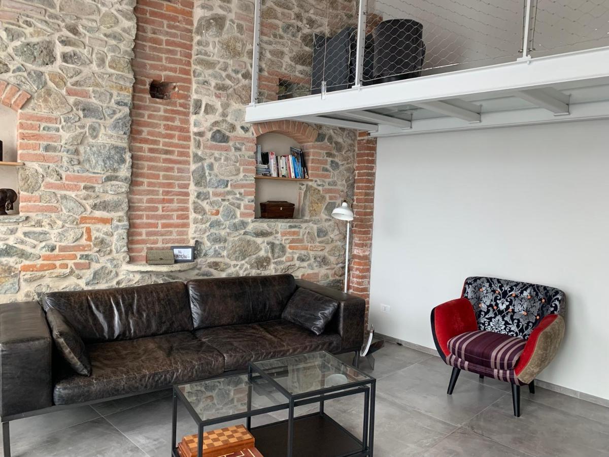 Horse Shoe House Chiaverano Bagian luar foto