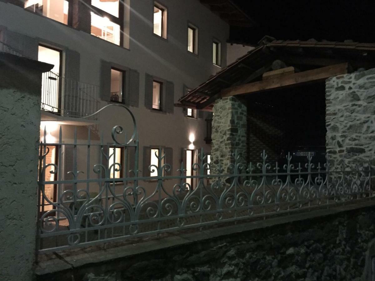 Horse Shoe House Chiaverano Bagian luar foto