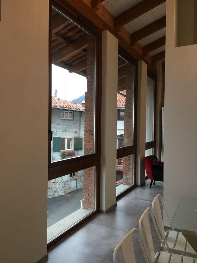 Horse Shoe House Chiaverano Bagian luar foto