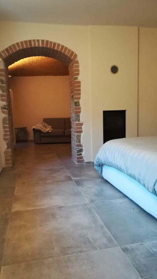 Horse Shoe House Chiaverano Bagian luar foto