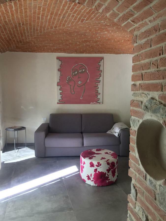 Horse Shoe House Chiaverano Bagian luar foto